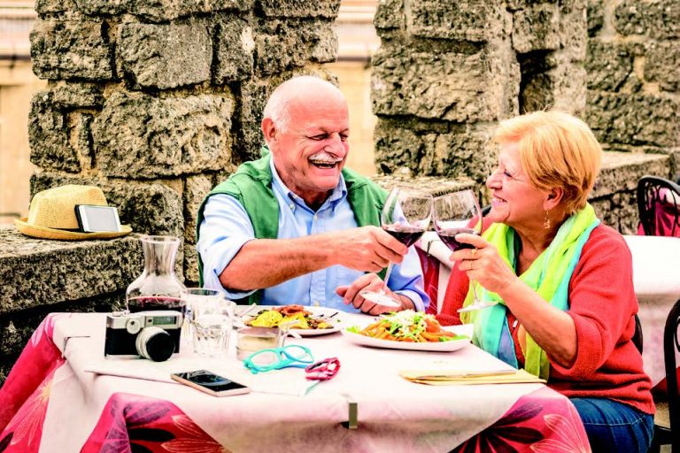 Gelukkig en gezond oud: inspiratie uit ‘Blue Zones’